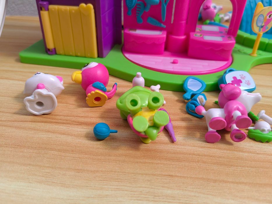 Pinypon Escolinha de Mascotes Famosa com 5 Figuras