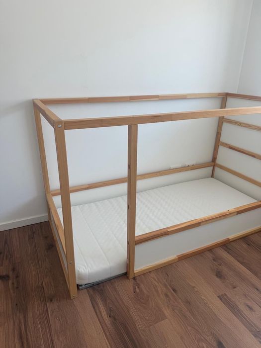 Cama Infantil Kura Ikea com colchão espuma