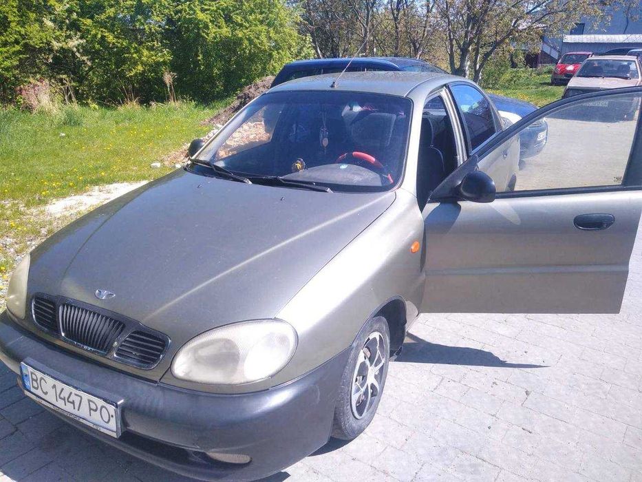 Автомобіль Daewoo Lanos 2004