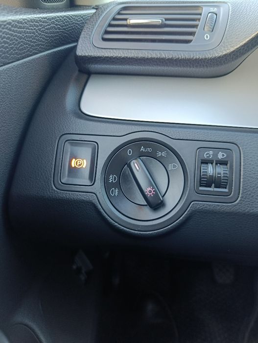 Продам ПАССАТ Б6