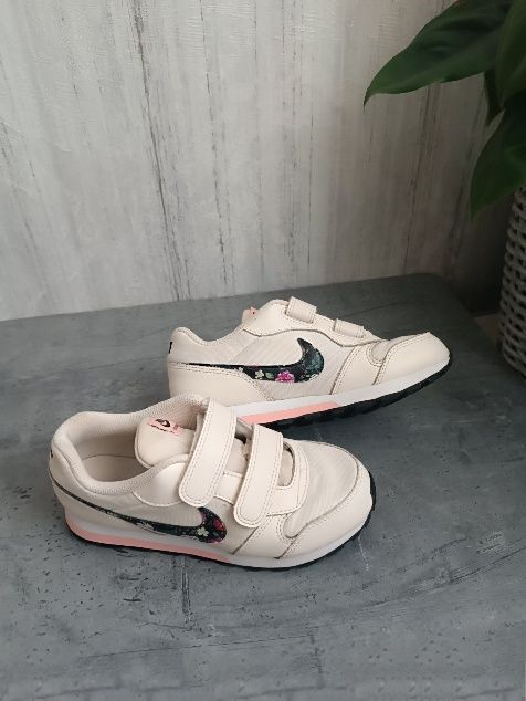 Кросівки nike вінтажні ( 20 ,5 см)