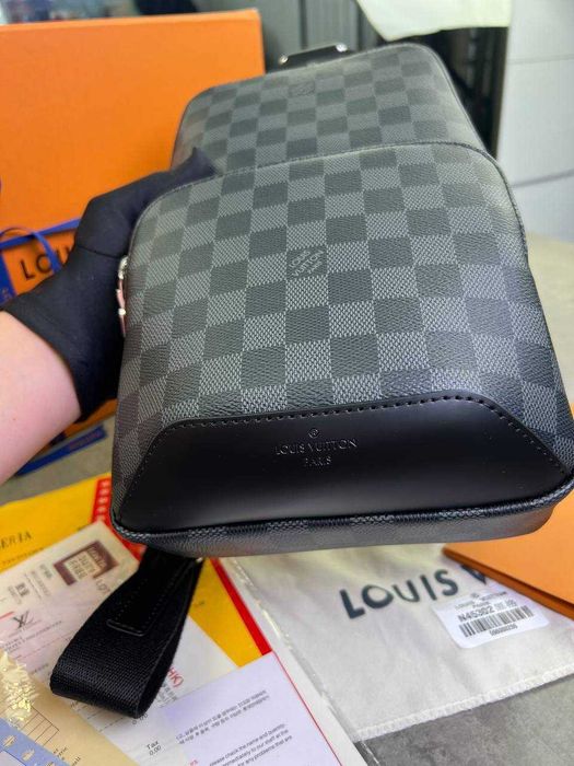 Слинг Louis Vuitton плечевая сумка LV бананка Луи Витон мужская сумка c801