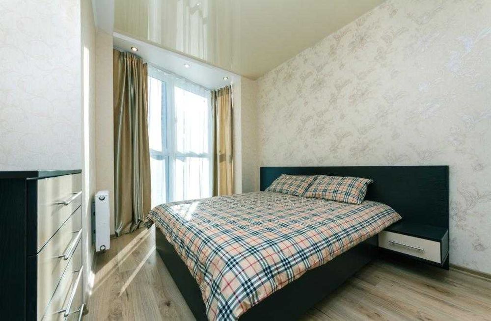 Стильна квартира. При відключенні світла - ліфти працюють, вода є.