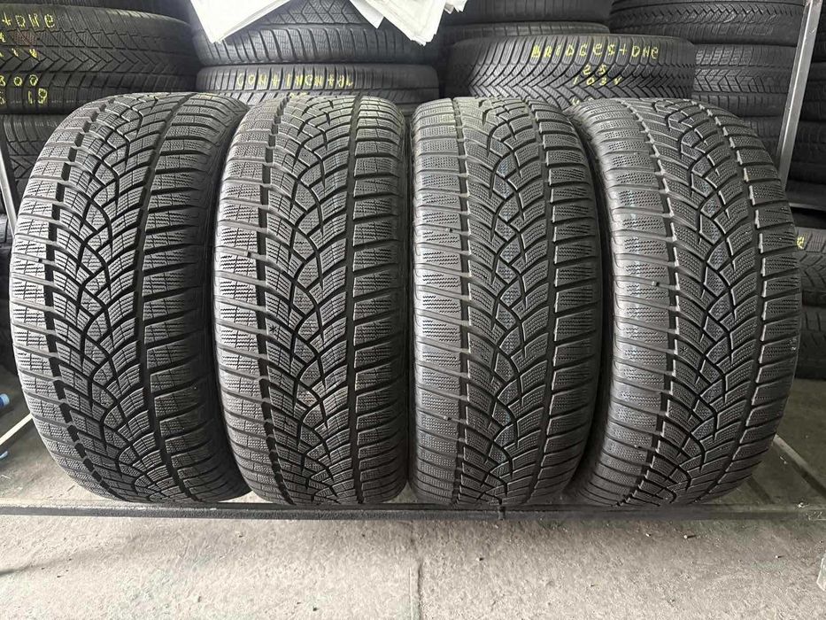 Зимові шини б/у 245/45 R19 GoodYear Ultra Grip Performance+ (8858)