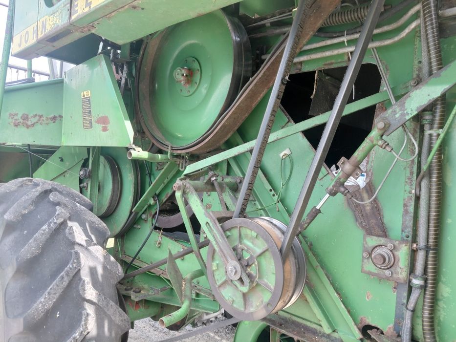 Комбайн Johne Deere 952