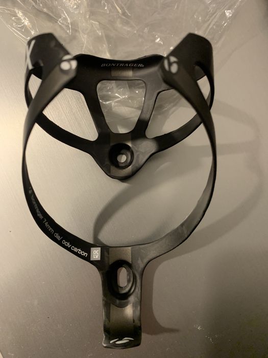 Suporte para garrafa em Fibra de Carbono