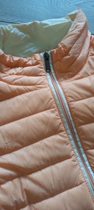 Продам куртку (пух)