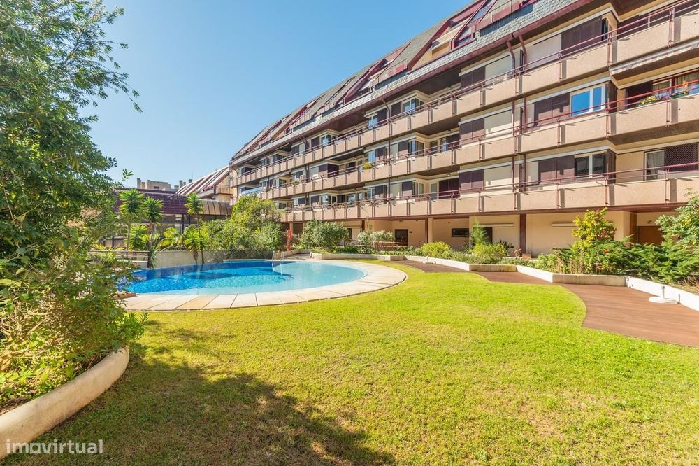 Apartamento T2 com jardim, Estoril, Cascais