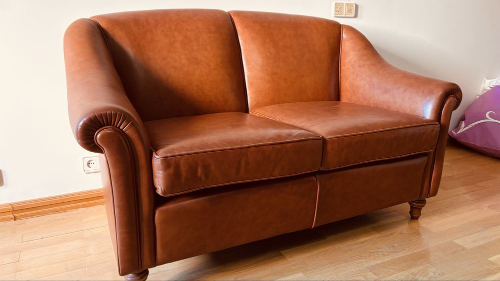 Sofa em Pele - como novo