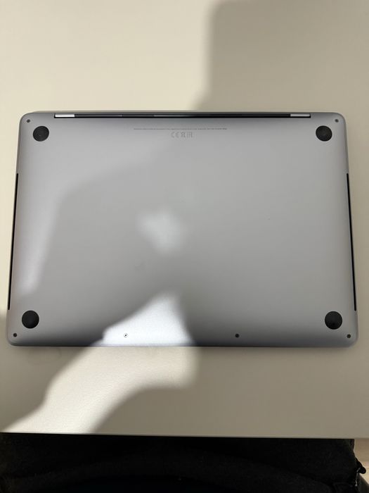 MacBook Pro 13” 2020 como novo