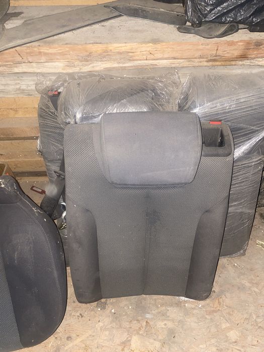 Сидьение (Seat leon)