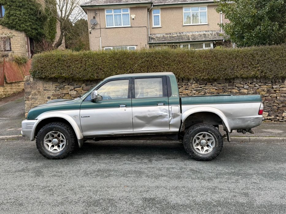 Міцубісі Л200 2006р пікап для військових