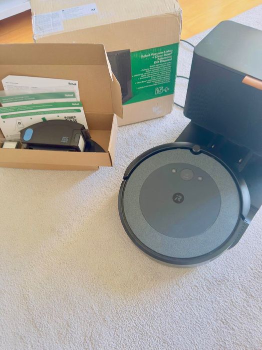 Aspirador robô IROBOT Roomba Combo i5+