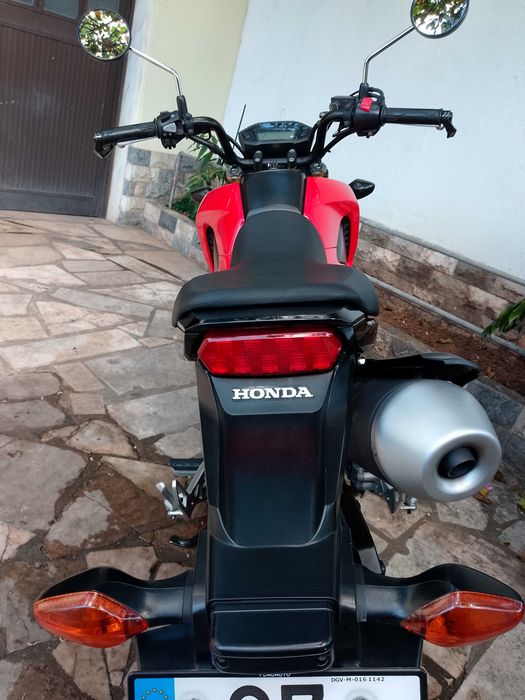 Honda MSX 125 Grom em excelente estado