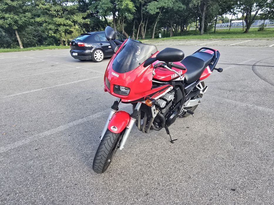 Yamaha FZS600 A2