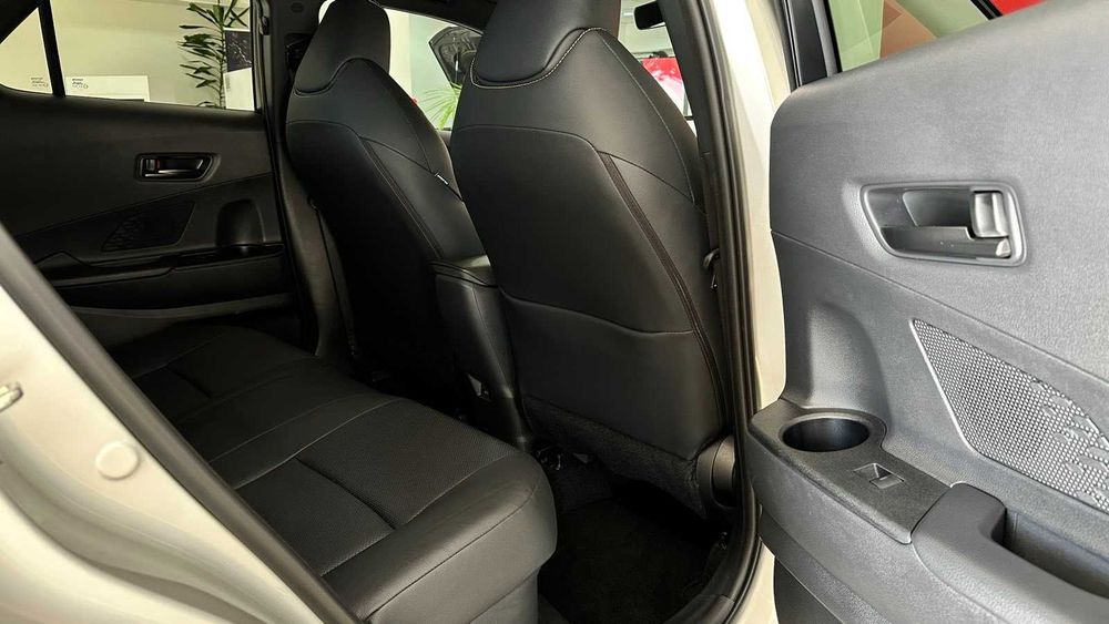 Toyota C-HR 2024 2.0 Hybrid e-CVT AWD-i • Premium Premiere Edition