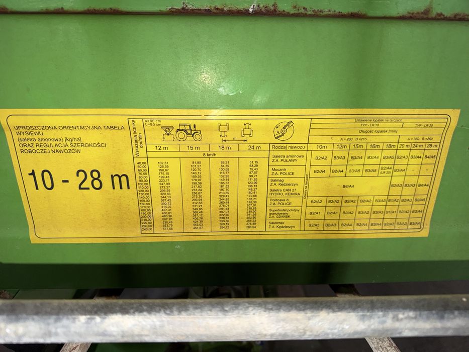Rozsiewacz Krukowiak MXL 850 1Tona