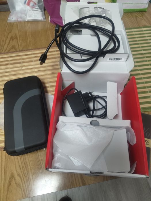 Switch OLED com acessórios