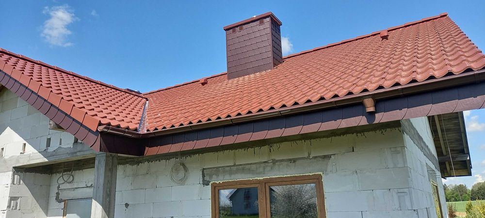 Dekarz Usługi dekarskie Pokrycia dachowe