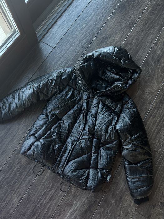 Czarna kurtka z kapturem black jacket Amisu newyorker