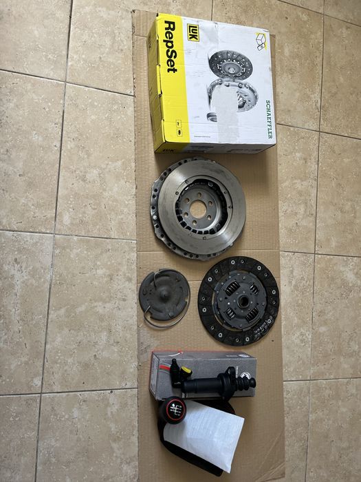 Kit Embraiagem LuK + Bomba + Manopla Audi A3 8L 1.6