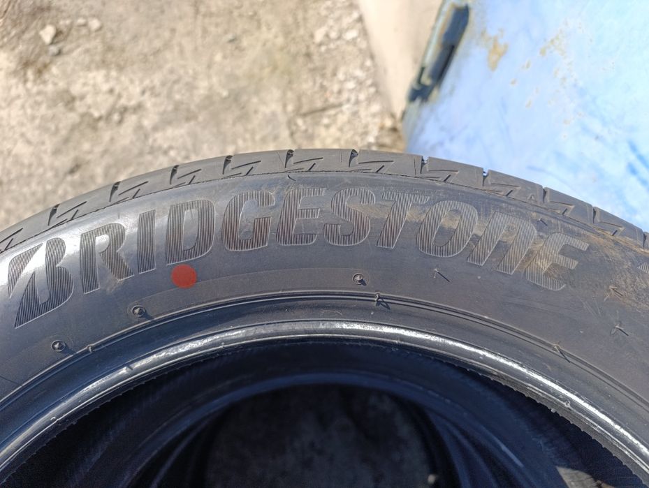 Бриджстоун 215/55/18 літо