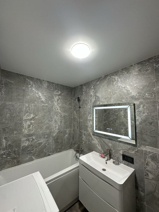 **Перша Оренда!ЦЕНТР! Неймовірно Гарна Студія + Кімната