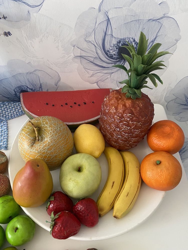 Искусственные фрукты и овощи