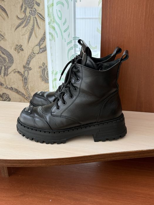 Шкіряні ботинки 38 розмір