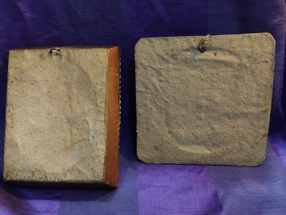 Duas miniaturas antigas com pinturas