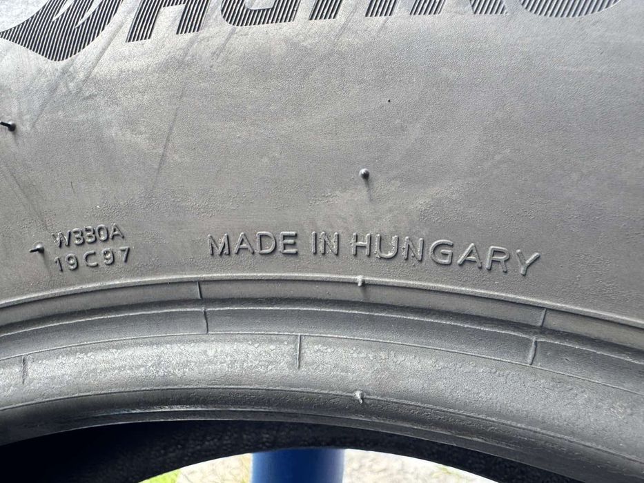 Зимові шини Hankook 215/65 R17