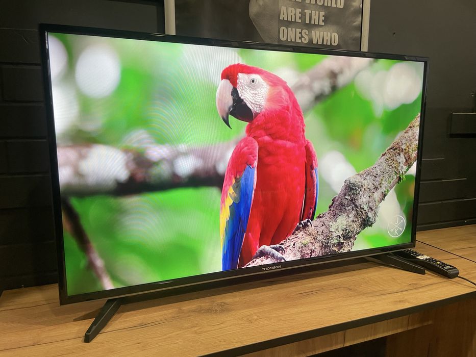 Телевізор Thomson 40 smart tv