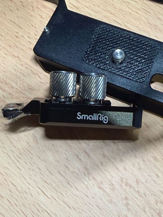 CAGE  p/ Canon EOS R5 e R6 SMALLRIG 2982