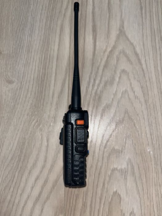 Radio baofeng UV-5R