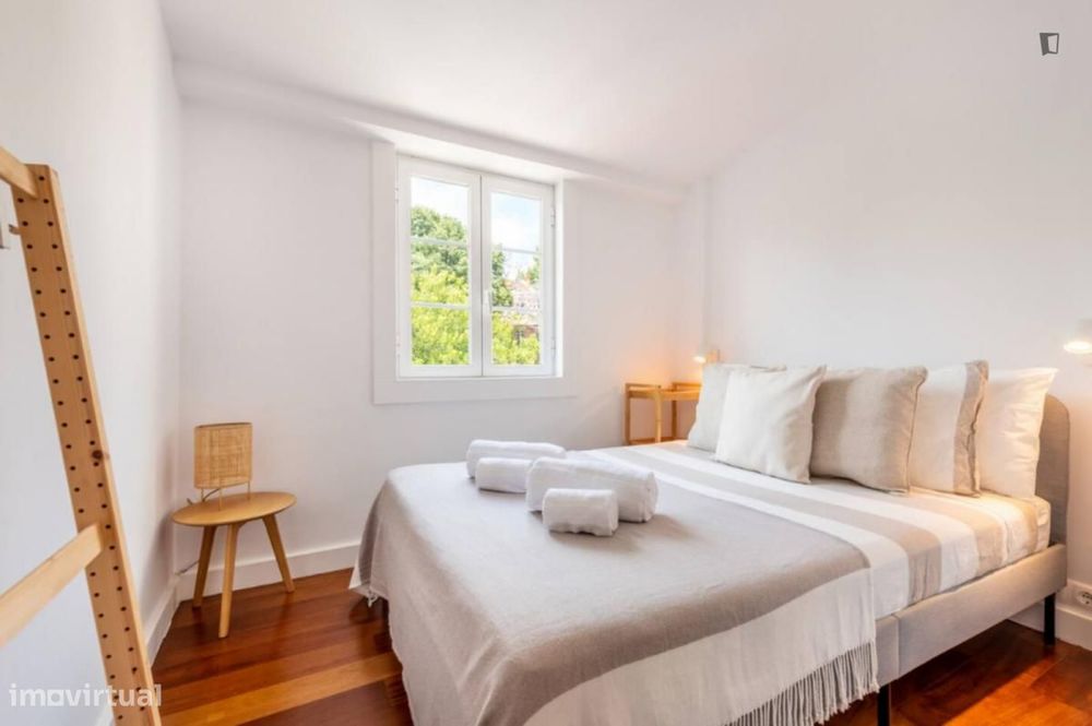 Apartamento com 1 quartos - localizado em Lapa Lisbon