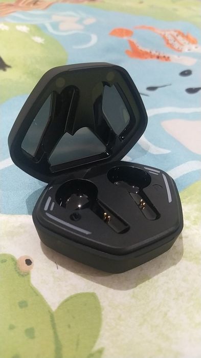KROM Wireless Gaming In-Ear