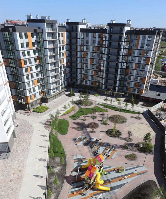 2к за ціною 69700 дол. Розстрочка 12 місяців