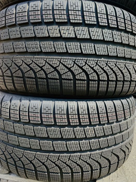 275/35/20+ 245/40 R20 Pirelli PZero Winter (Германія) 4шт. / Нові / 2026 рік.