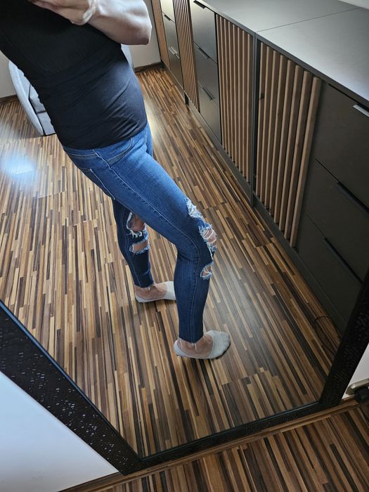Jeansy ciążowe Fashion Nova