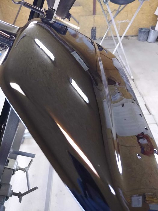 Blacharz Lakiernik Samochodowy - Blacharstwo Lakiernictwo