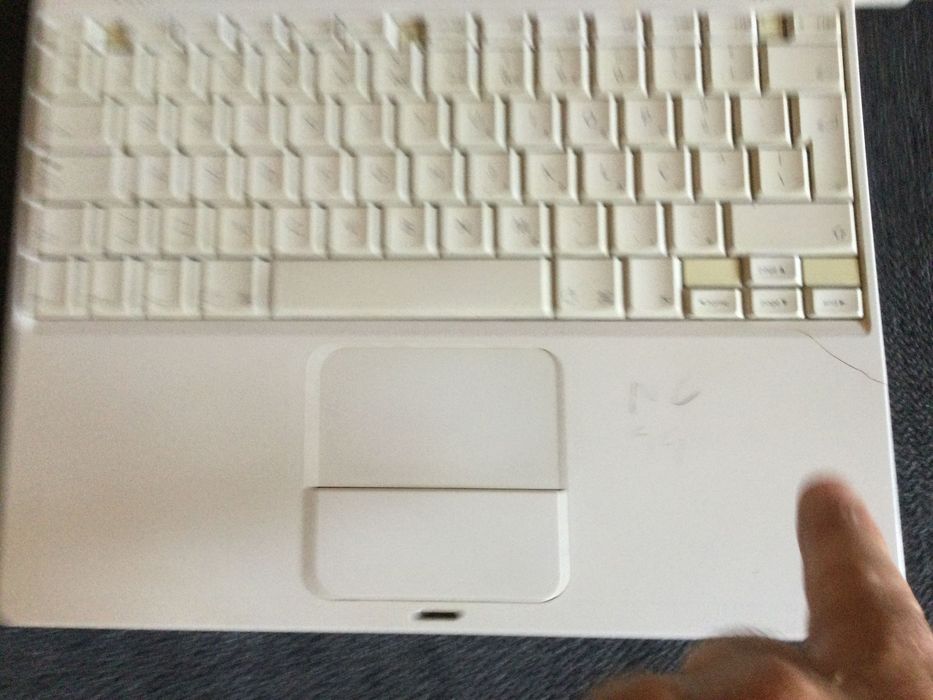 Computador IBook G4 da Apple