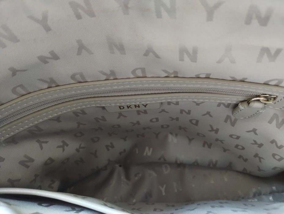 Torebka DKNY w logotyp