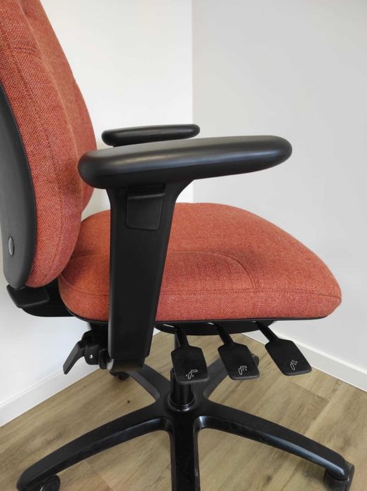 Fotel ergonomiczny RH Logic 200 Flokk – biurowy, regulowany, premium