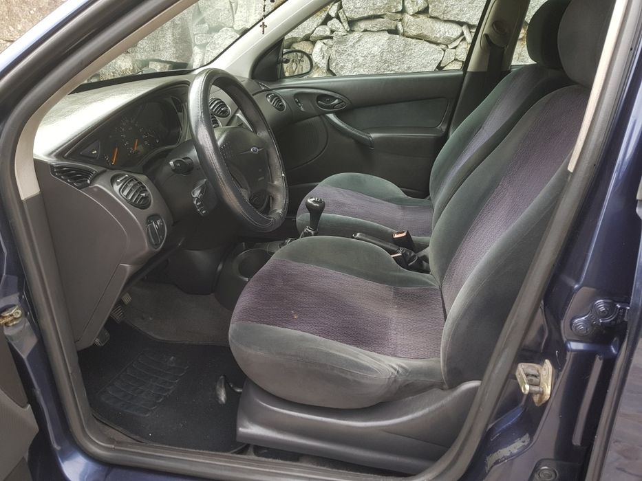 Ford Focus 1.4 16v *confortline* — photo 5