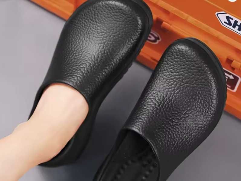 Buty piankowe, ogrodowe, gospodarcze. (rozmiar 43)