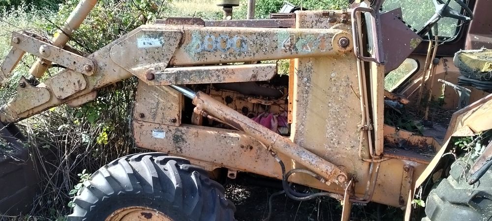 Reta escavadora case