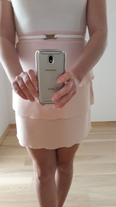 Różowa sukienka Roco