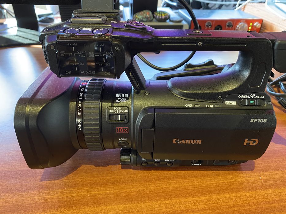 Câmera Canon XF305 Camcorder XF105 Blackmagic Studio 4K