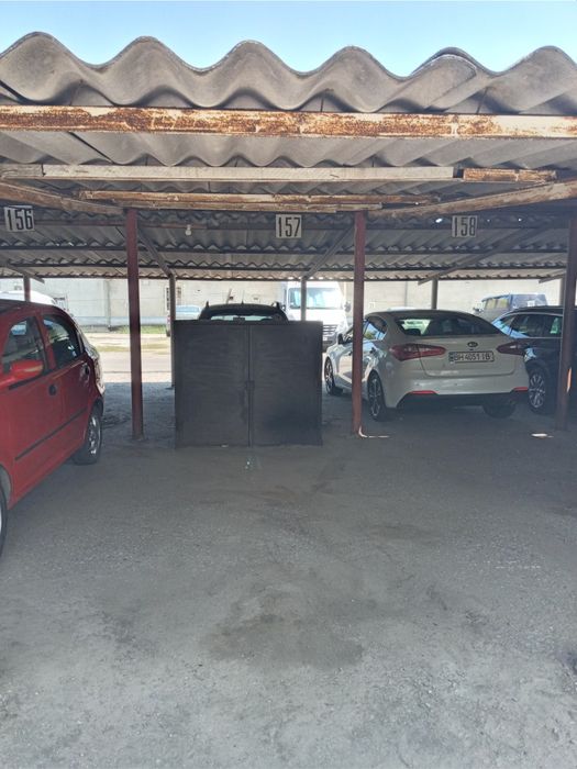 Сдам  крытое  место  на стоянке