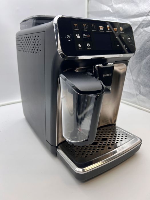 Ekspres ciśnieniowy Philips LatteGo EP5447/90 1500W